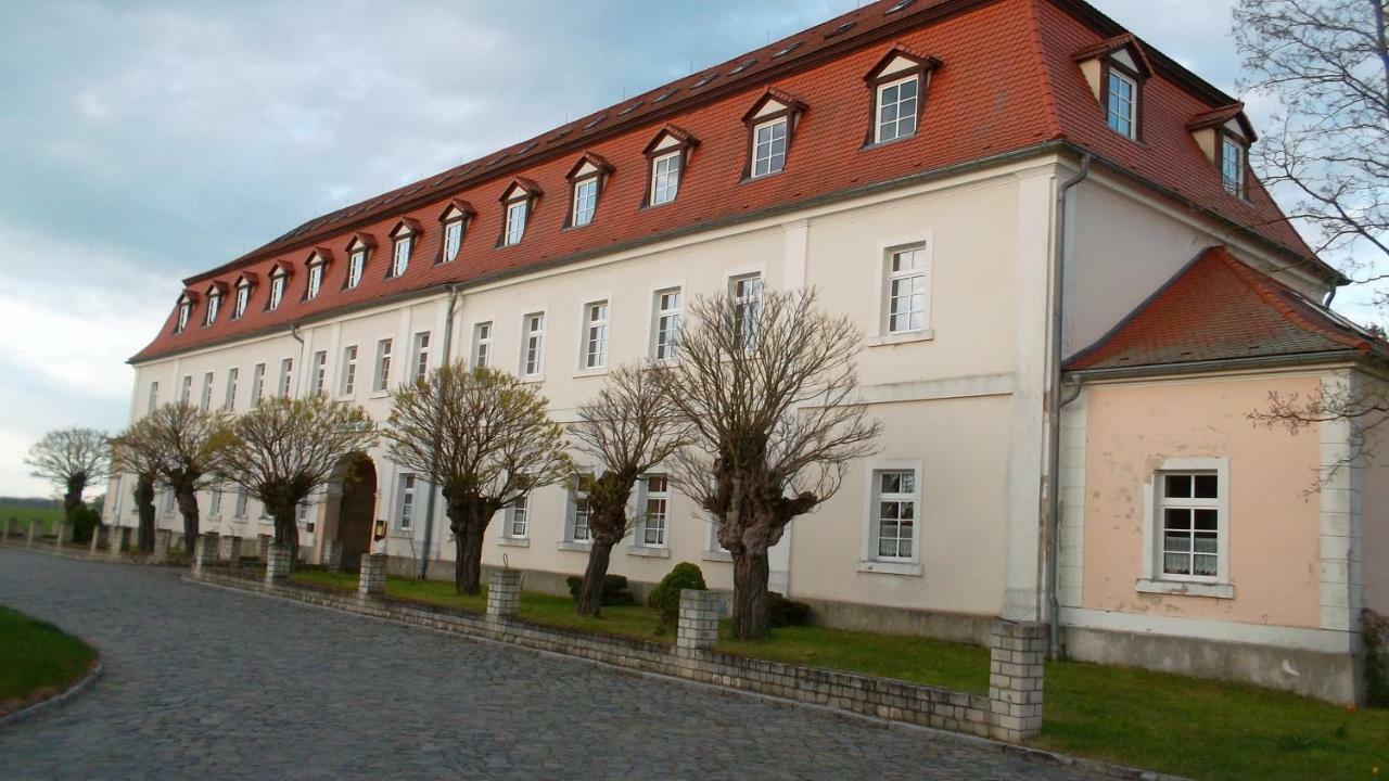Hotel Domaene-Badetz Extérieur photo