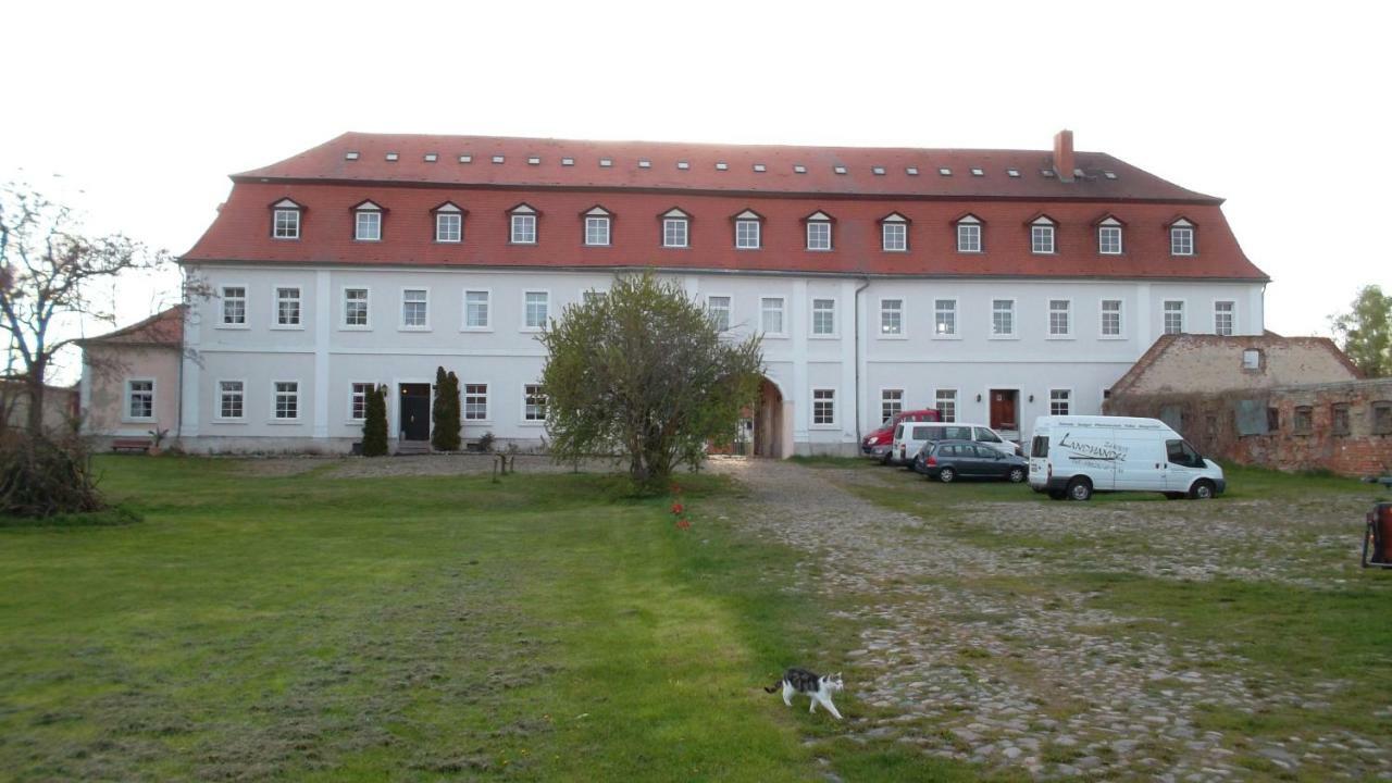Hotel Domaene-Badetz Extérieur photo